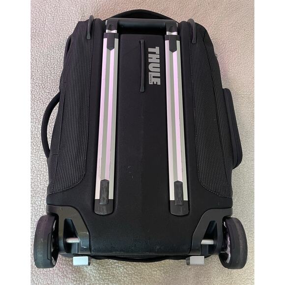 Thule Crossover 25Inch Rolling Backpack Weekend Luggage good condition - Picture 8 of 14